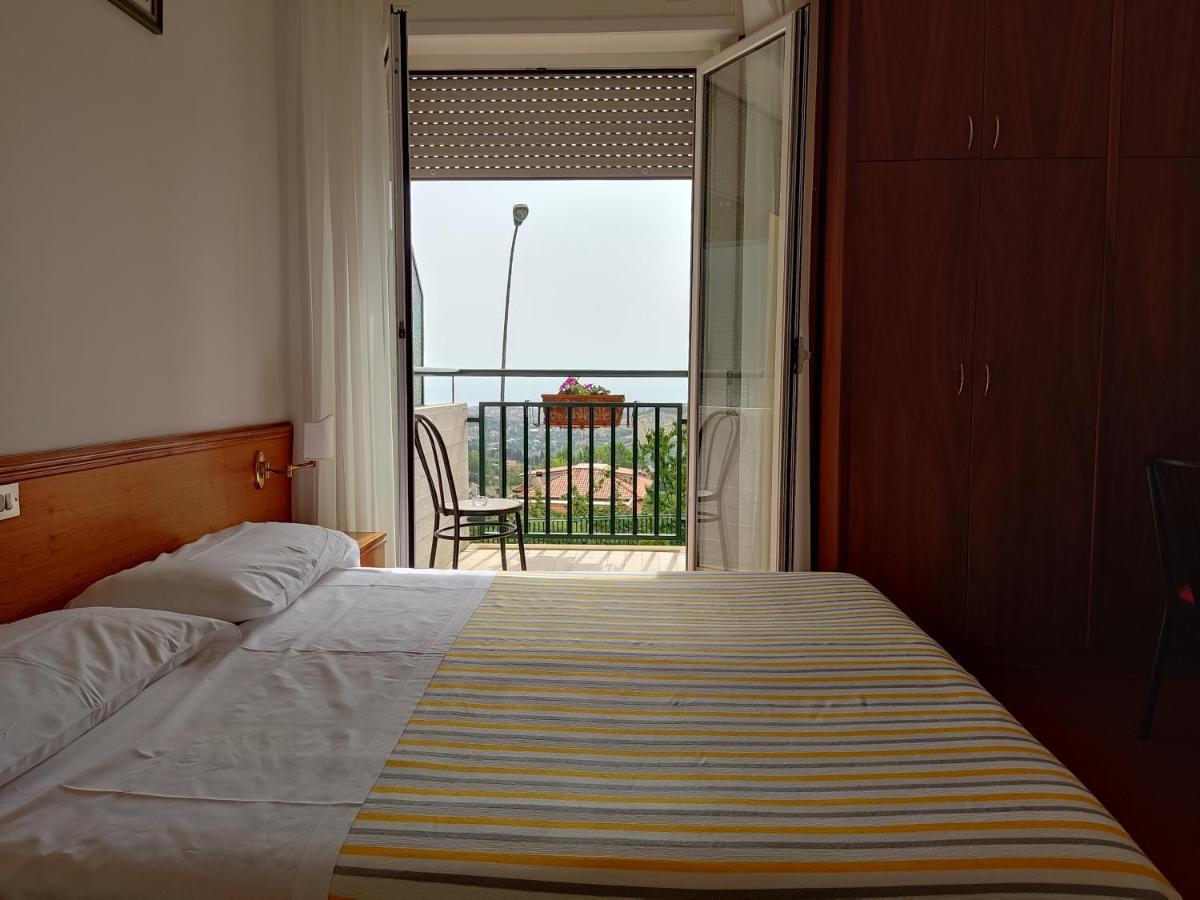Hotel Ristorante Il Grillo Acquaviva Picena Dış mekan fotoğraf