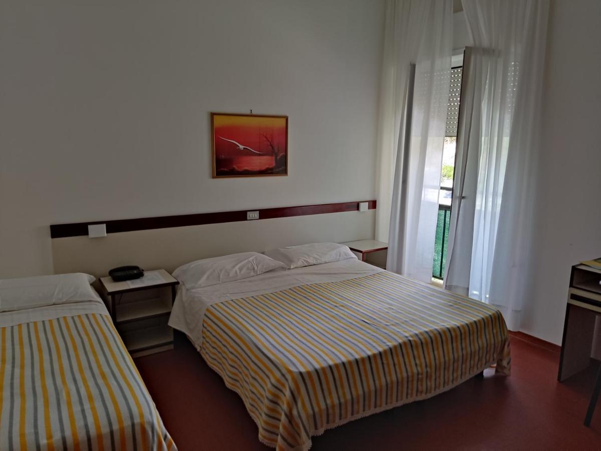 Hotel Ristorante Il Grillo Acquaviva Picena Dış mekan fotoğraf