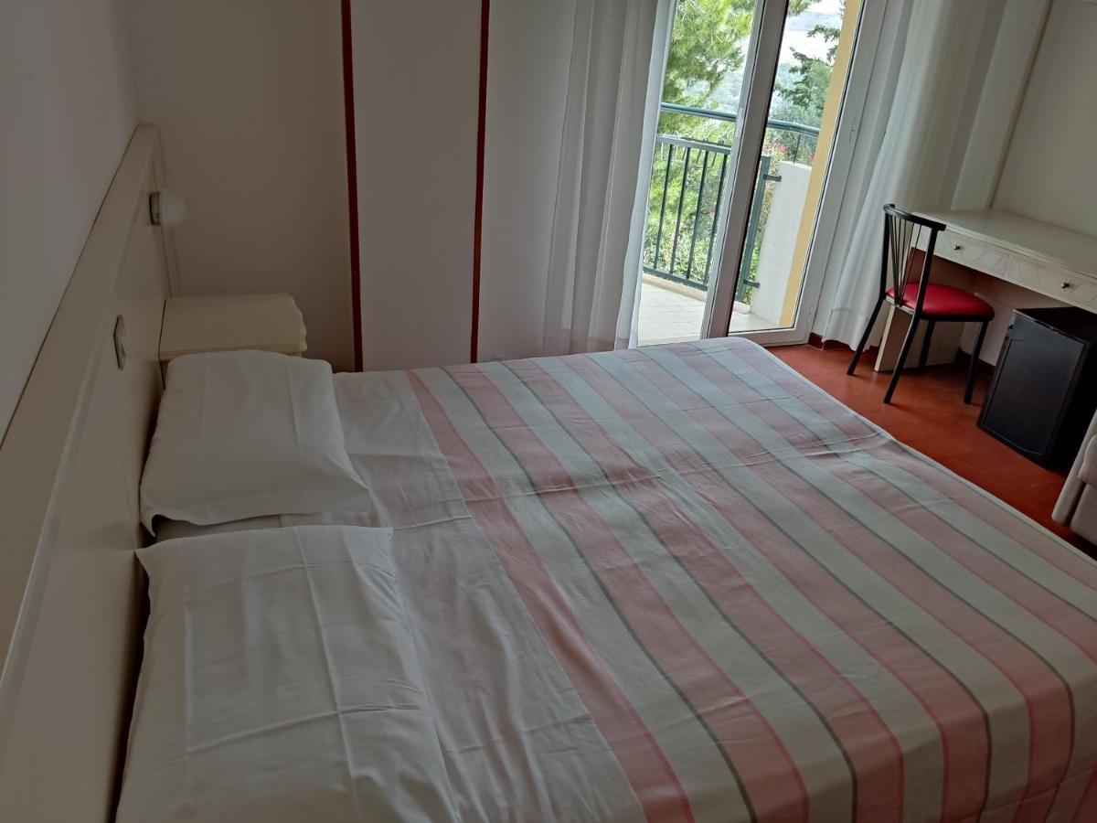 Hotel Ristorante Il Grillo Acquaviva Picena Dış mekan fotoğraf