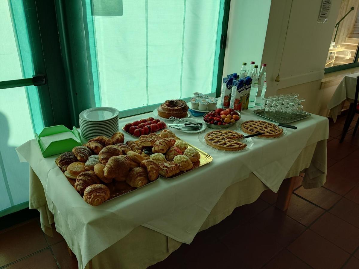 Hotel Ristorante Il Grillo Acquaviva Picena Dış mekan fotoğraf