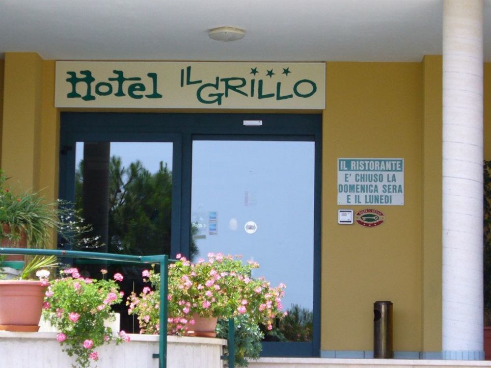 Hotel Ristorante Il Grillo Acquaviva Picena Dış mekan fotoğraf