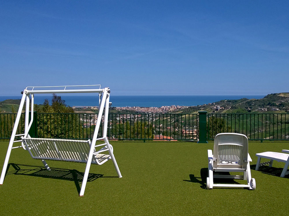 Hotel Ristorante Il Grillo Acquaviva Picena Dış mekan fotoğraf